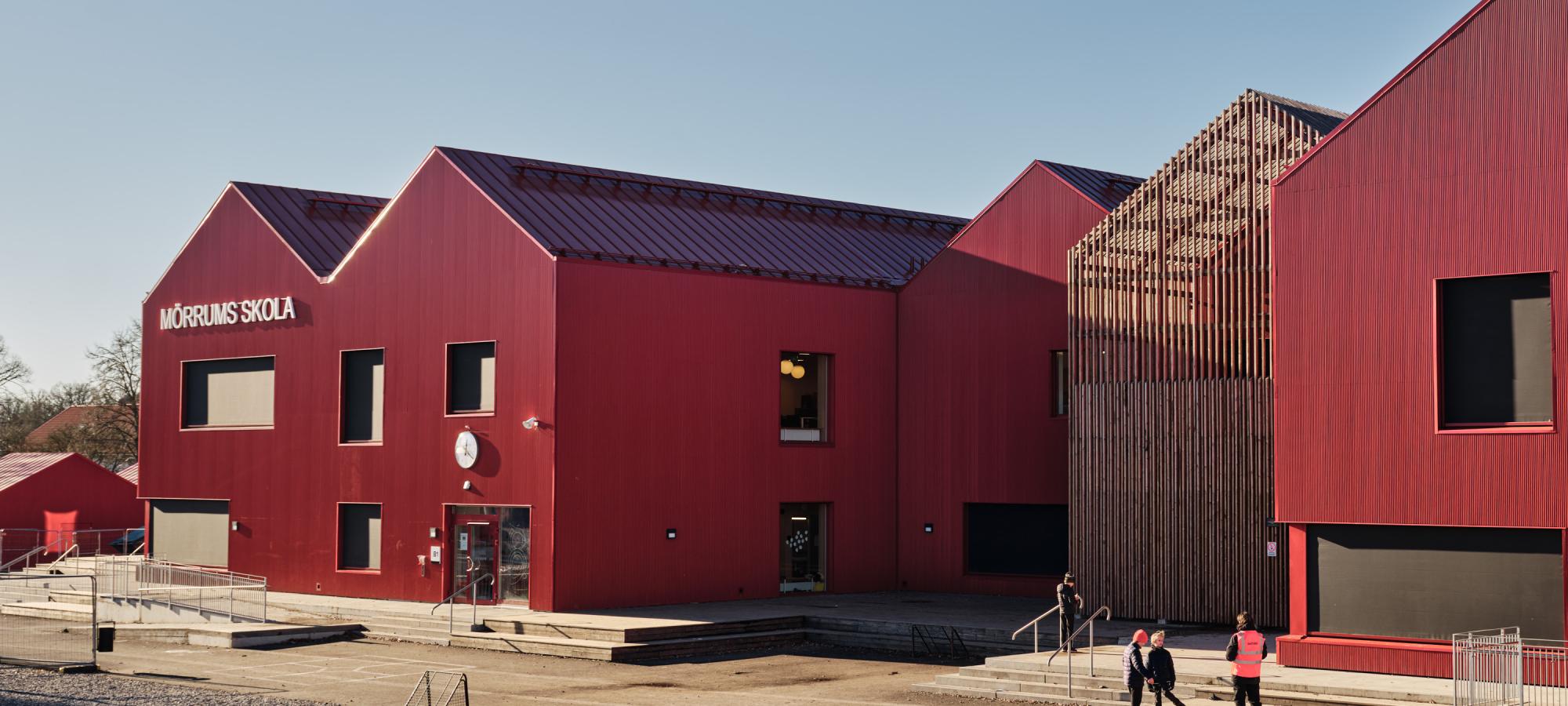 Mörrum skola är nominerad till PLÅTPRISET 2023, ett pris som hyllar innovativa byggnader med metallfasader. Priset har uppmärksammat banbrytande arkitektur och fasadlösningar sedan 2011. 
